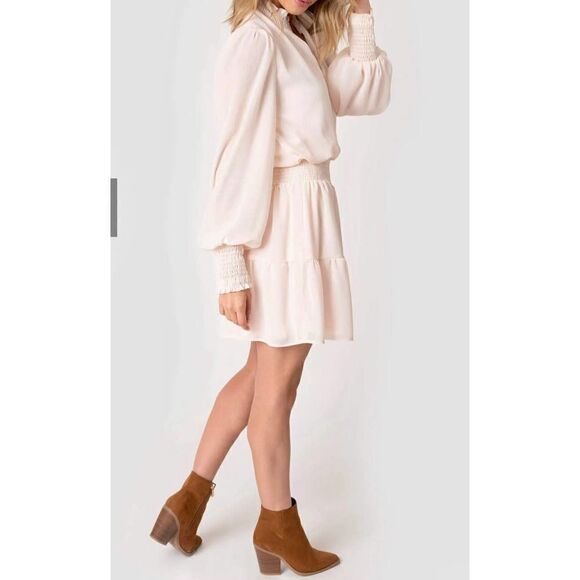 Gibsonlook Blouson Sleeve Smocked Detail Lurex Chiffon Dress - Picture 3 of 10